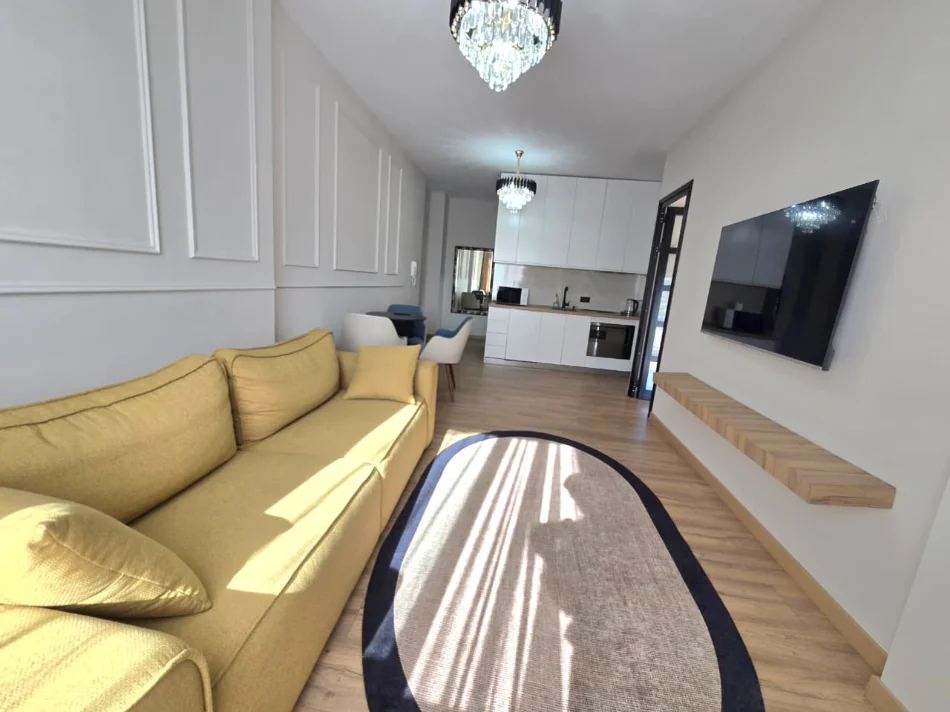Tirane, jepet me qera apartament 2+1 Kati 5, 850 € 