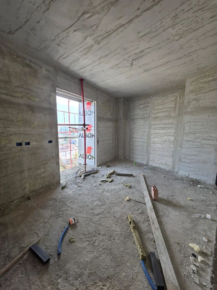 Tirane, shitet apartament 2+1+Ballkon Kati 6, 108 m² 178.000 € (Porcelan)