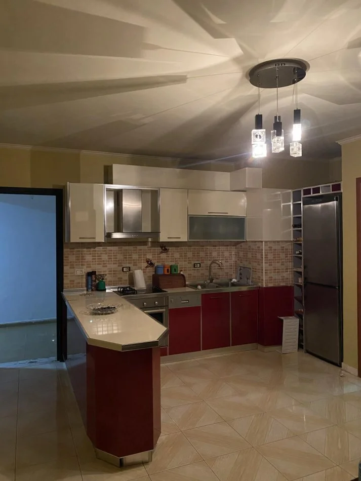Apartament 2+1 me Ballkon QERA - 400 Euro