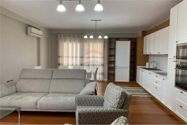 Tirane, shitet apartament 3+1+A+BLK Kati 3, 121 m² 350.000 Euro (Rr.Peti)