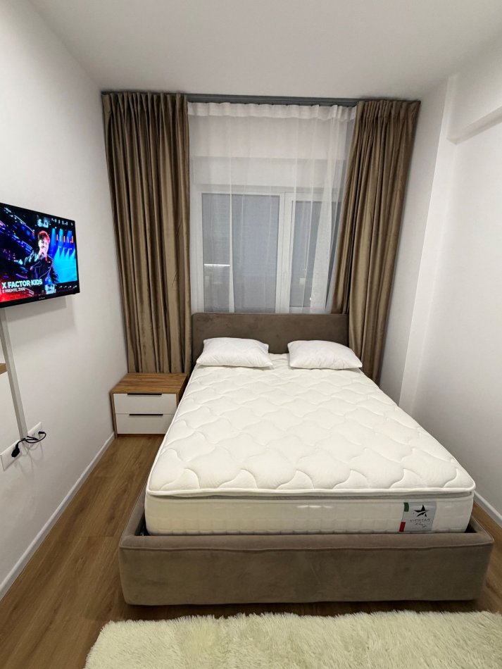 Tirane, jepet me qera apartament 1+1 Kati 3, 400 € (Rruga Dalip Topi)