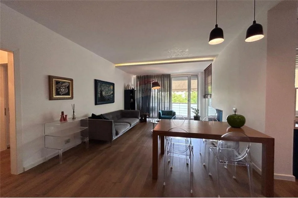 Tirane, jepet me qera apartament 2+1 Kati 2, 100 m² 1.000 € (Liqeni i Thate)