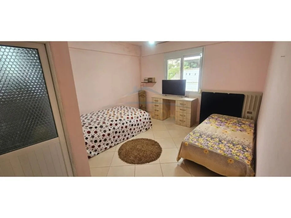 Vlore, shitet shtepi 3+1+ Oficine, Kati 0, 300 m² 140.000 € (Fabrika e Tullave)  RV44054