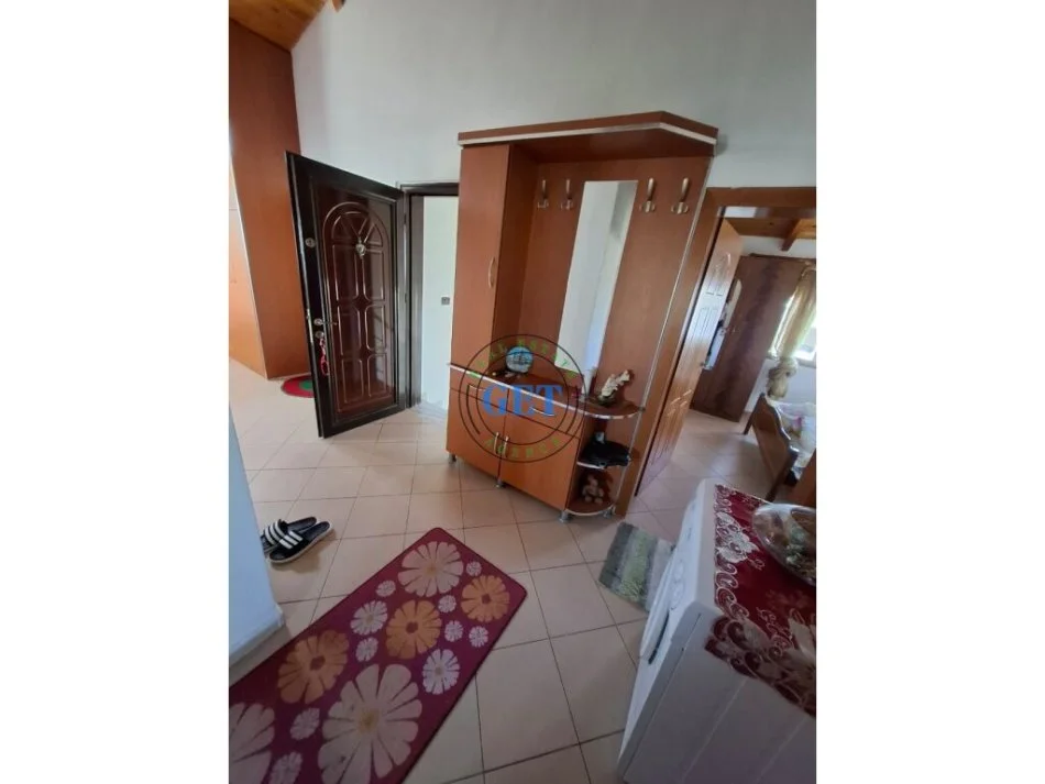 Durres, jepet me qera Kati 3, Shtepi private ,105 m² 350 € (Spitali, Durres)