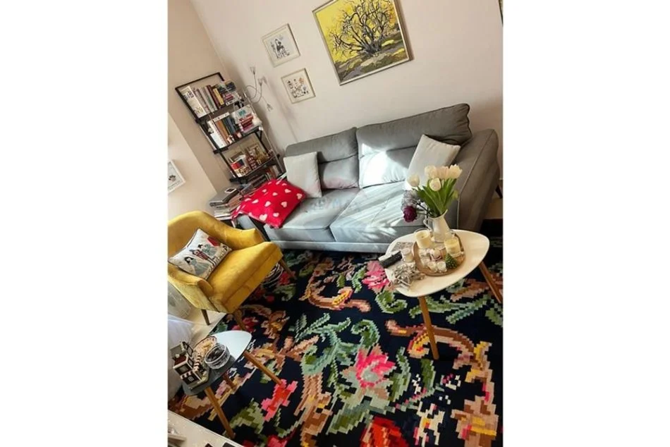 Tirane, shitet apartament 2+1 Kati 2, 82 m² 168.950 € (Rruga Barrikada)