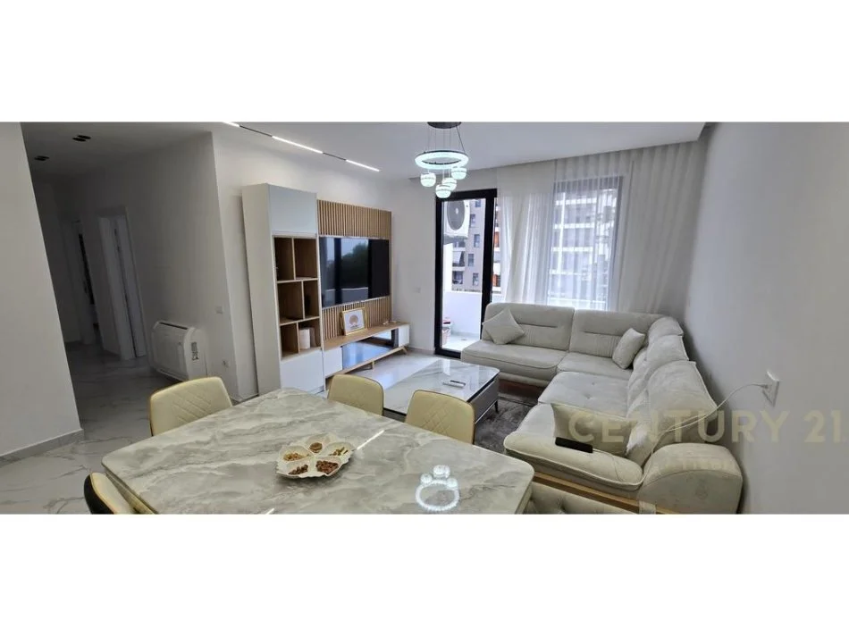 Tirane, jepet me qera apartament 3+1+Ballkon Kati 2, 99 m² 800 € (Don Bosko)