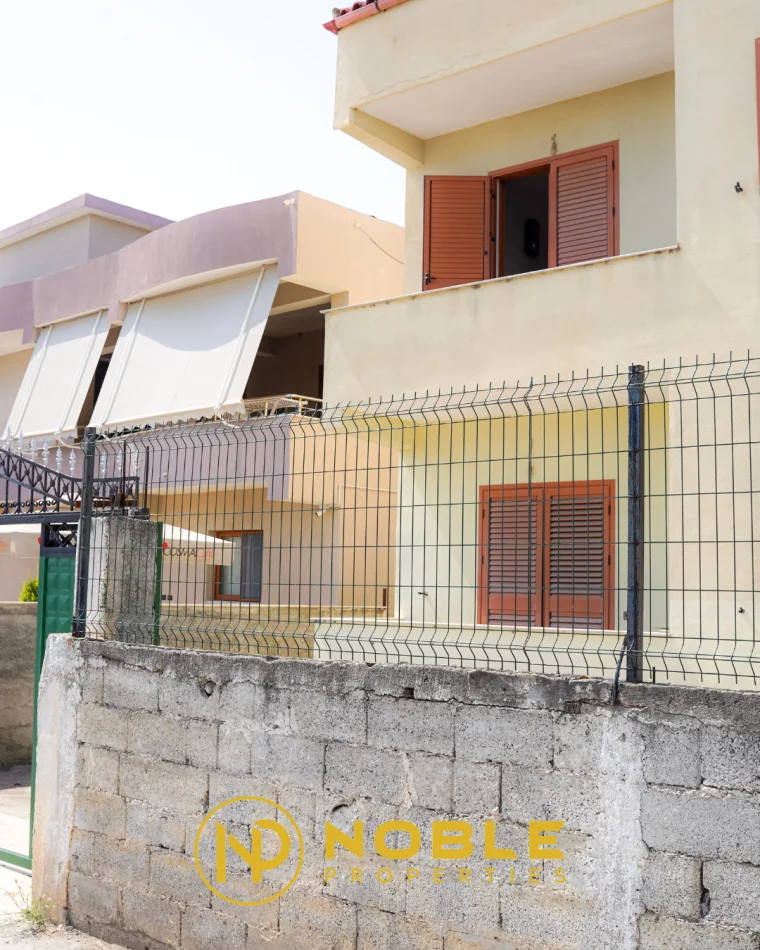 Durres, jepet me qera shtepi 3 Katshe , 329 m² 322.500 € (Plazh,Durres)