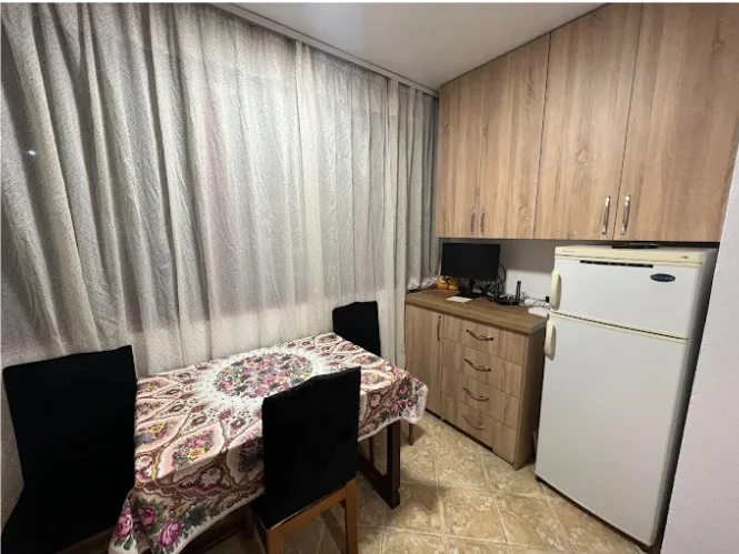 Jepet me qera garsonier Kati 3, 35 m² 250 € (Rruga Poseidon)
