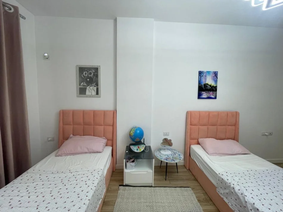 Tirane, shitet apartament 2+1+Ballkon Kati 2, 100 m² 229.000 € (Kodra e Priftit)