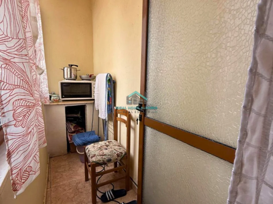 Vlore, shitet apartament 1+1+Ballkon Kati 5, 73 m² 80.000 € (Bulevard , vlore)