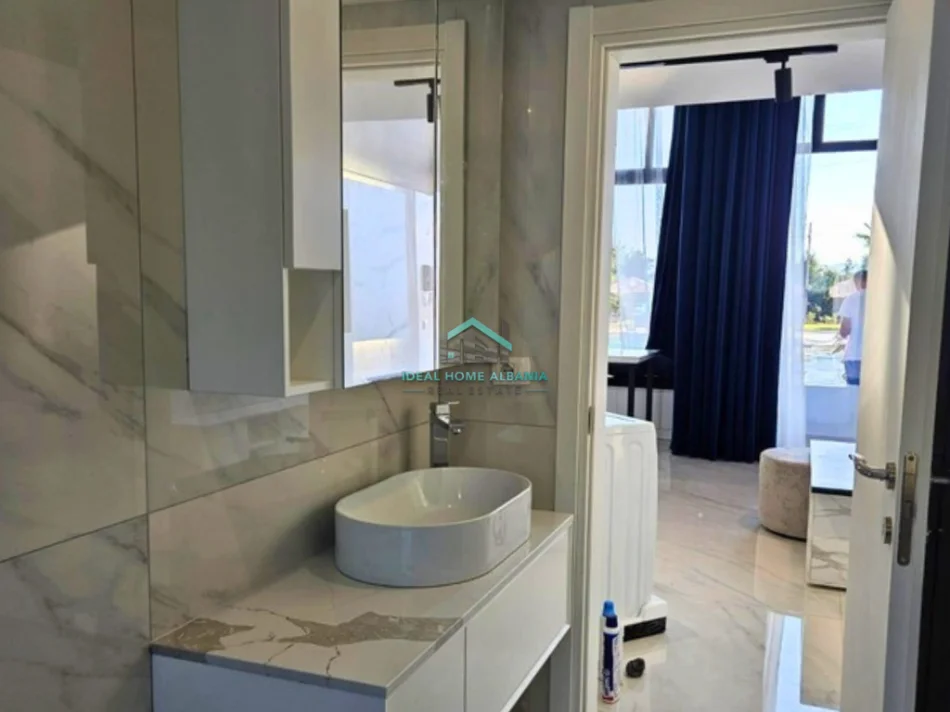 Vlore, shitet apartament duplex 3+1 , 130 m² 294.000 € (radhime)