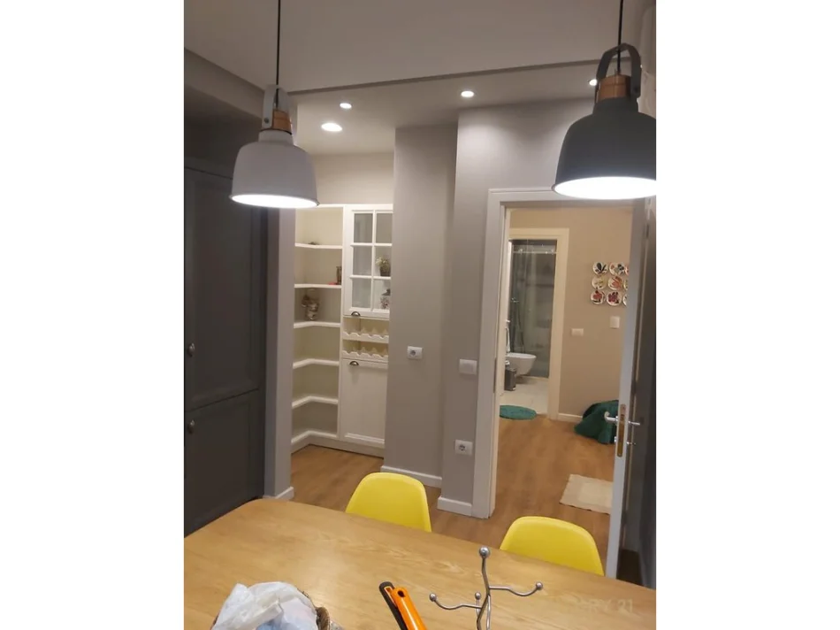 Tirane, jepet me qera apartament 1+1 Kati 3, 75 m² 650 €