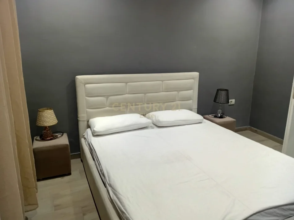 Tirane, jepet me qera apartament 1+1 Kati 1, 60 m² 520 € 