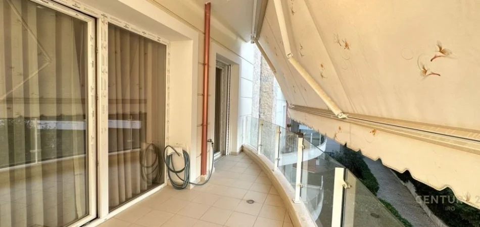 Tirane, jepet me qera apartament 1+1 Kati 3, 67 m² 600 € (Kopshti Botanik)