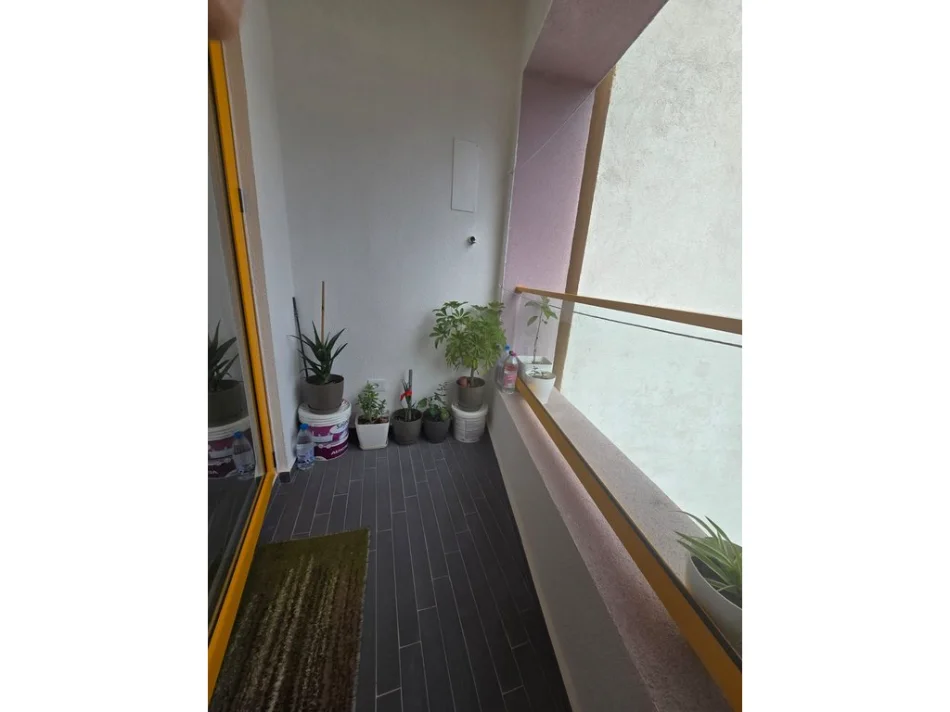 Tirane, shitet apartament 1+1 Kati 7, 123.600 € 