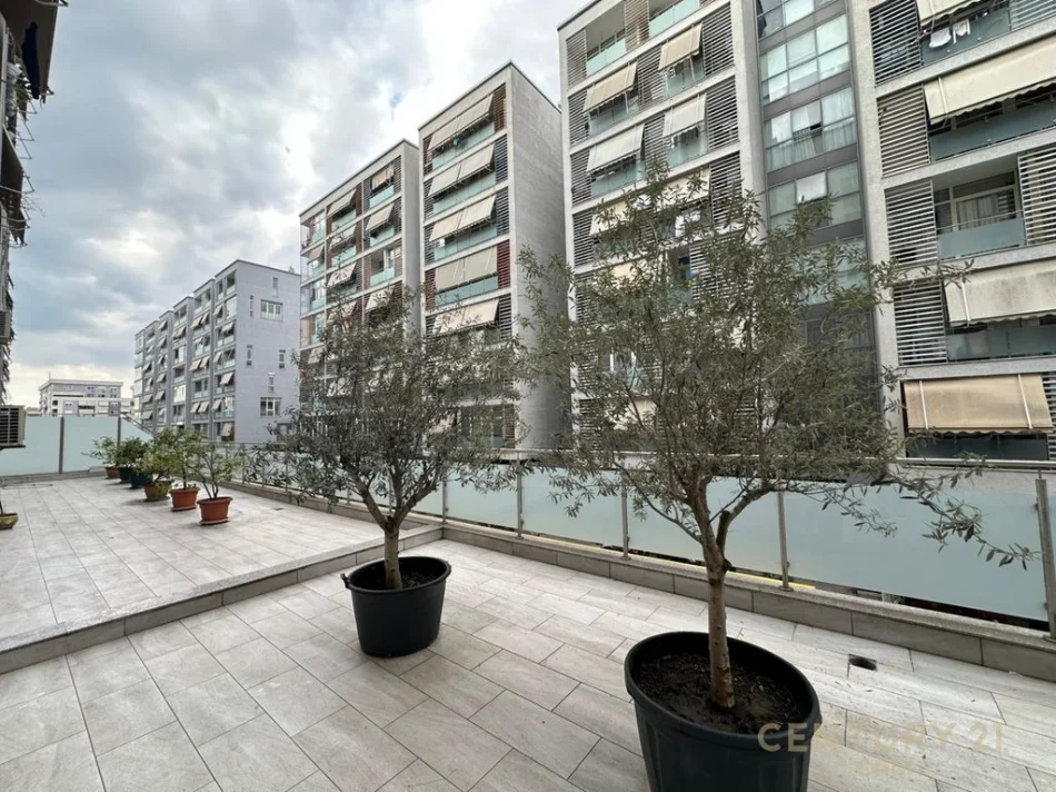 Tirane, jepet me qera apartament 1 Katshe Kati 1, 413 m² 4.500 € (komuna e parisit)