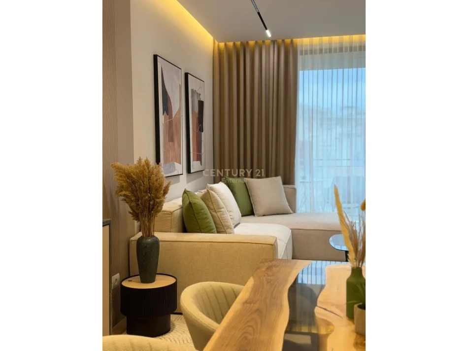 Tirane, jepet me qera apartament 2+1 Kati 5, 116 m² 1.550 € (mine peza)