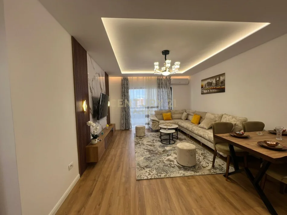 Tirane, jepet me qera apartament 2+1 Kati 7, 116 m² 265.000 € (pallati me shigjeta)