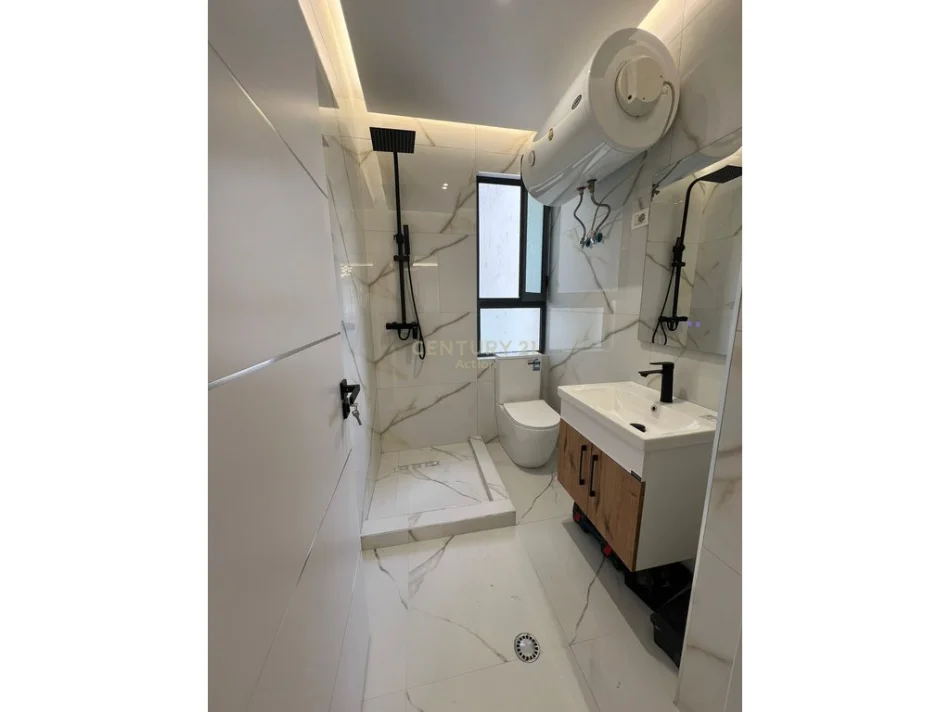 Tirane, shitet apartament Kati 7, 116 m² 265.000 € (Irfan Tomini)