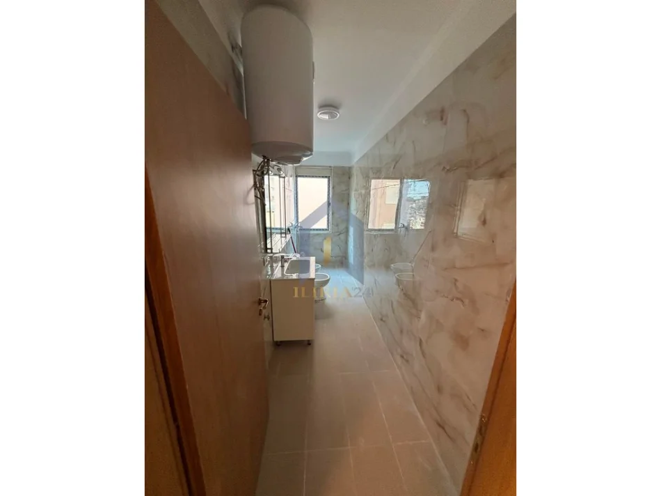 Tirane, shitet apartament 2+1+Ballkon Kati 3, 89 m² 135.000 € (Apartament 2+1 për shitje në Fresk, Rruga e Dajtit)