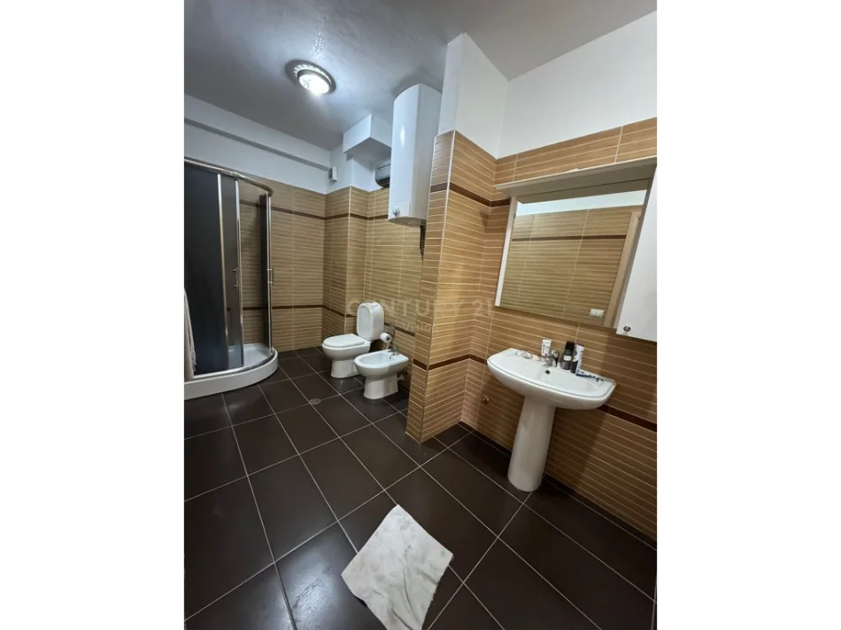 Shkoder, shitet apartament 2+1 Kati 7, 120 m² 160.000 € (qender daut borici)