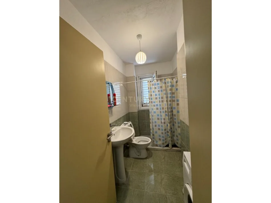 Shkoder, shitet apartament 1+1 Kati 3, 46 m² 80.000 € (zdrale)