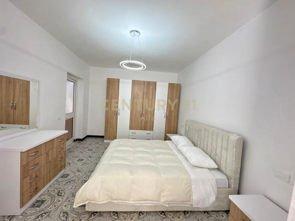 Tirane, shitet apartament 2+1 Kati 3, 84 m² 160.000 € (rruga e durresit)