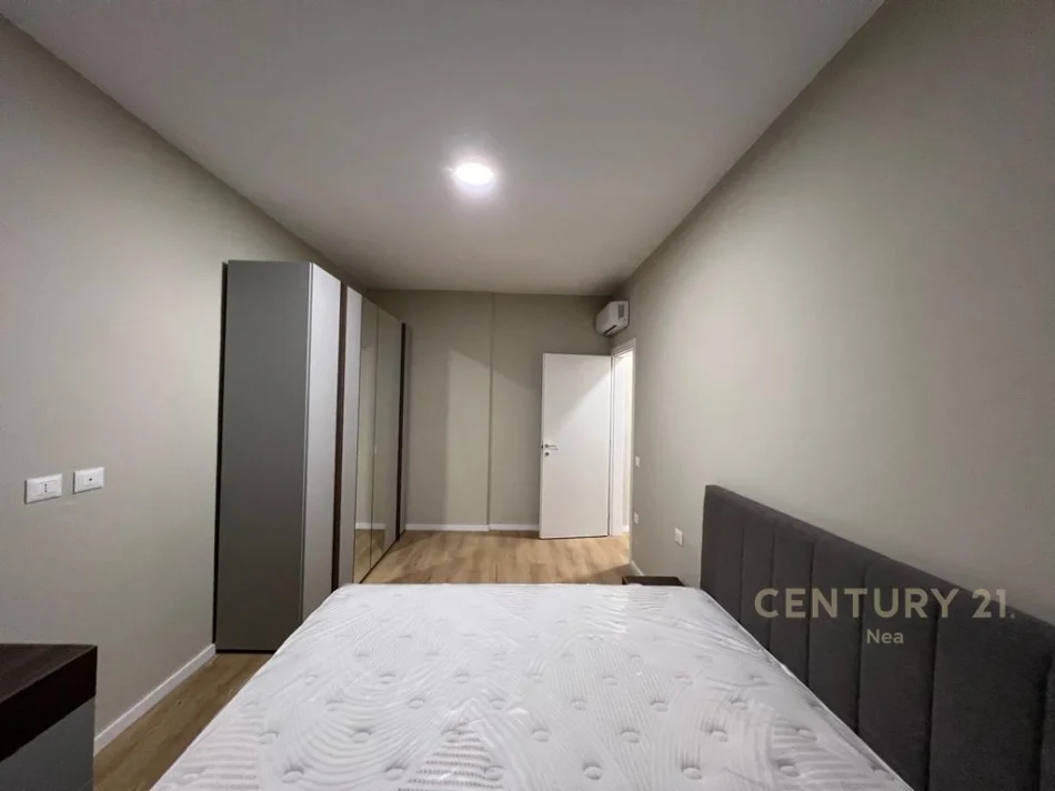 Tirane, shitet apartament 2+1 Kati 8, 78 m² 160.000 € (Bulevardi i Ri)