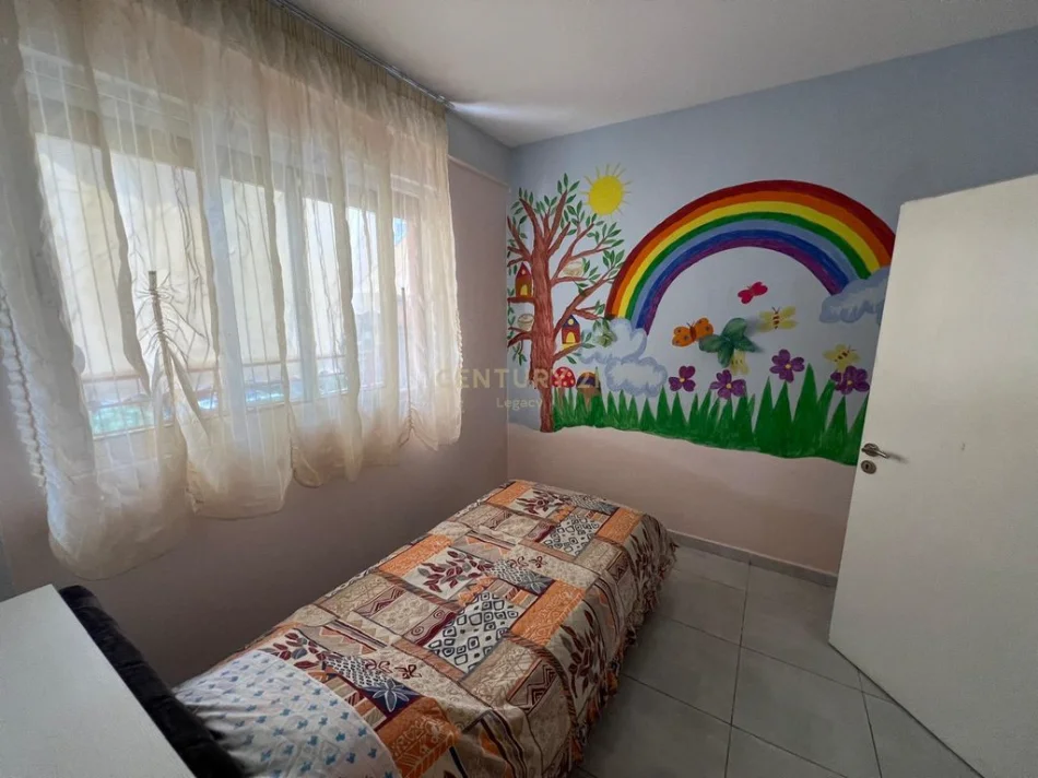 Tirane, jepet me qera apartament 3+1 Kati 2, 85 m² 500 € (Sotir Caci)