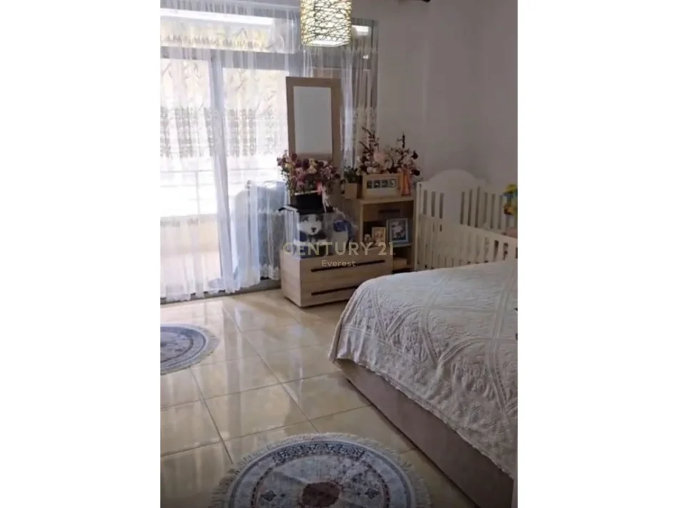 Tirane, shitet apartament 2+1+Ballkon Kati 7, 95 m² 145.000 € 