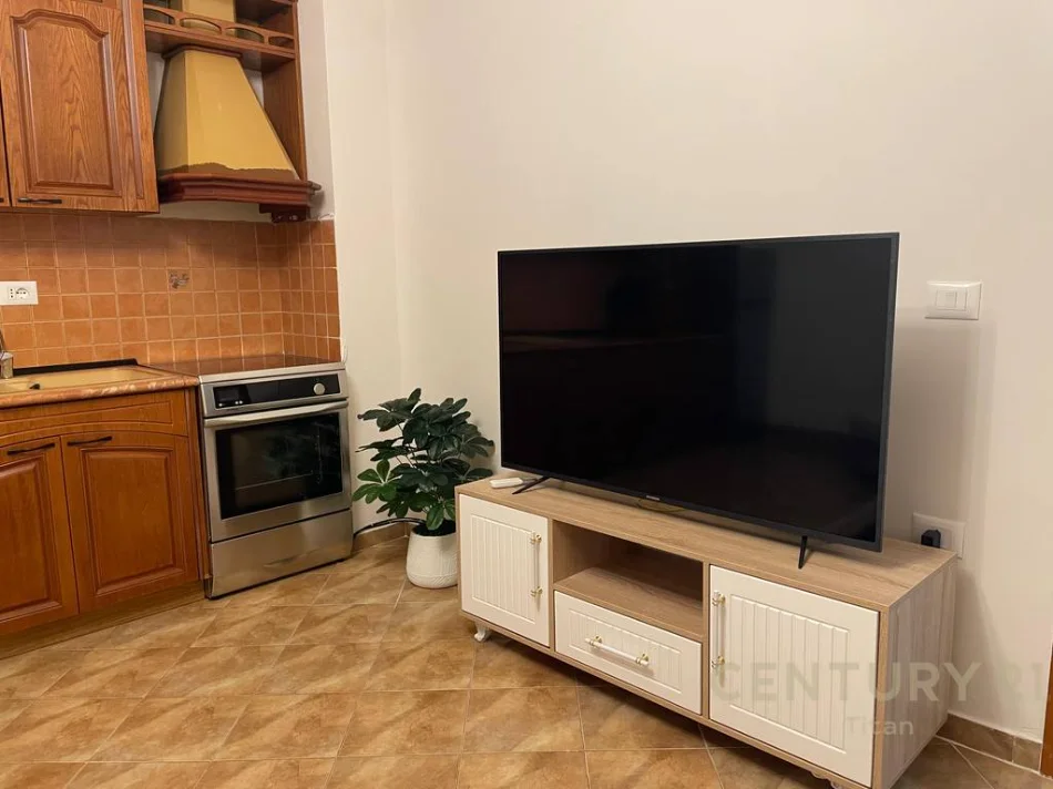 Tirane, shitet apartament 1+1+Ballkon Kati 1, 68 m² 140.000 € 