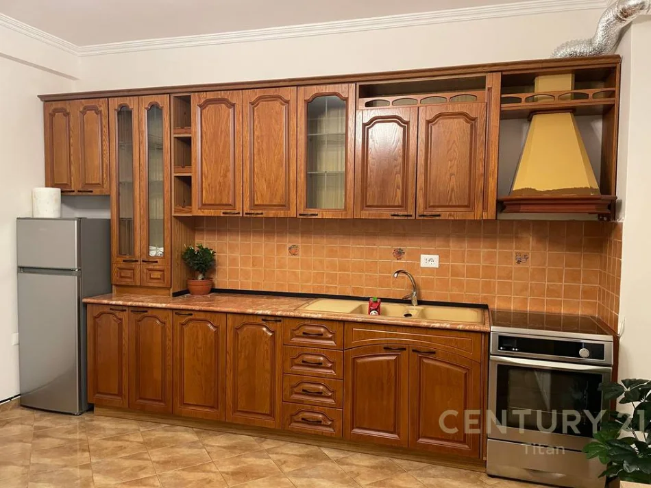 Tirane, shitet apartament 1+1 Kati 1, 68 m² 140.000 € (Don Bosco)