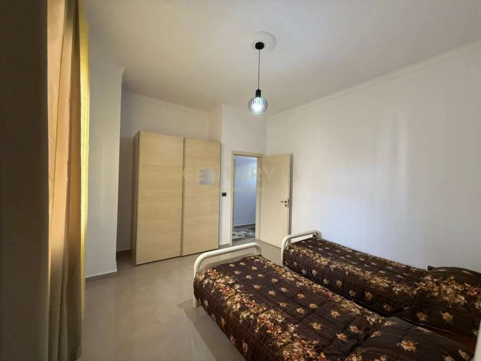 Tirane, jepet me qera apartament 2+1 Kati 1, 102 m² 750 € 