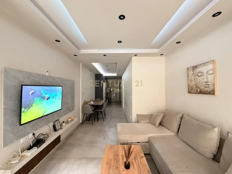 Tirane, shitet apartament 1+1 Kati 1, 85 m² 175.000 € (kodra e diellit 2)