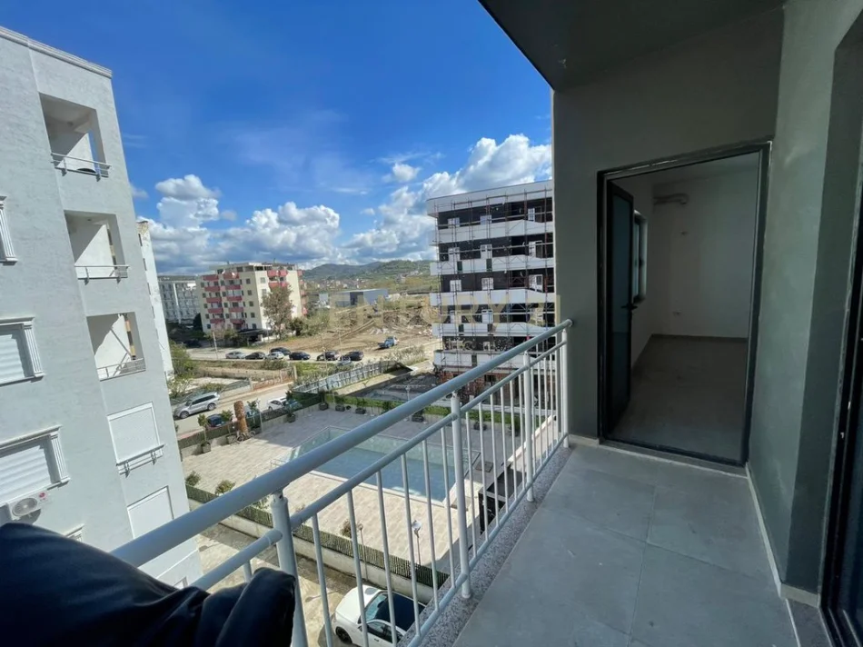 Durres, shitet apartament 1+1 Kati 3, 71 m² 92.000 € (Mali Robit)