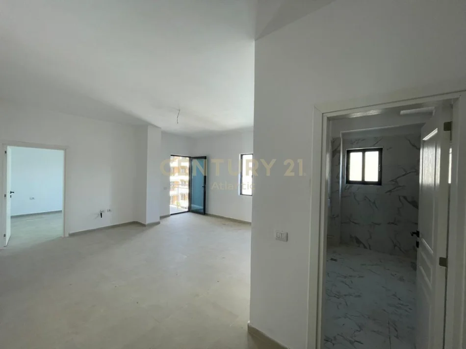 Durres, shitet apartament 1+1 Kati 3, 71 m² 92.000 € (Mali Robit)