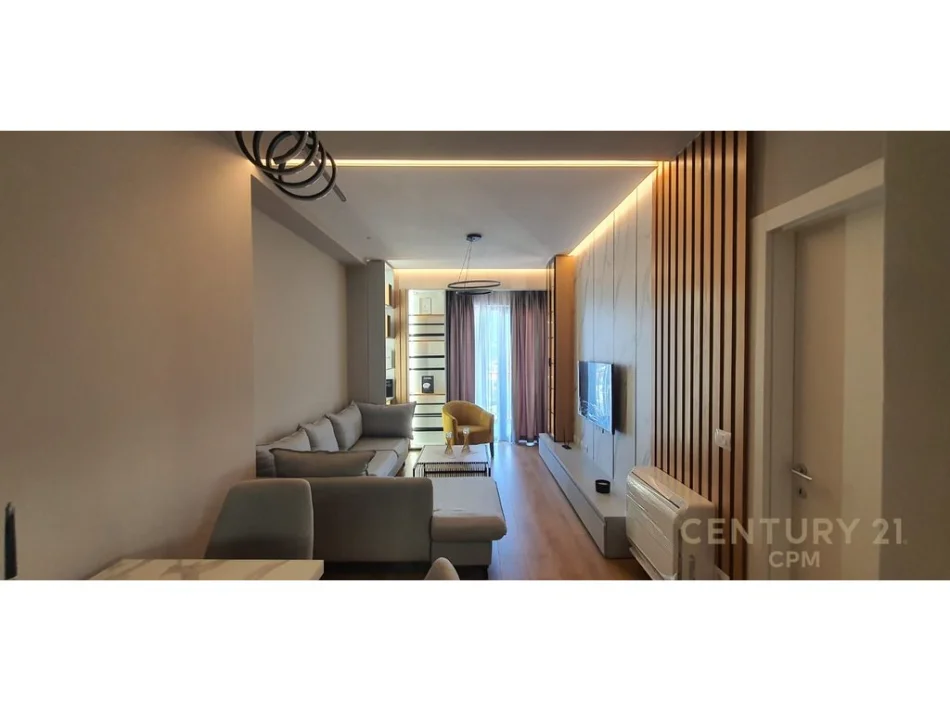 Tirane, jepet me qera apartament 1+1 Kati 8, 77 m² 1.100 €