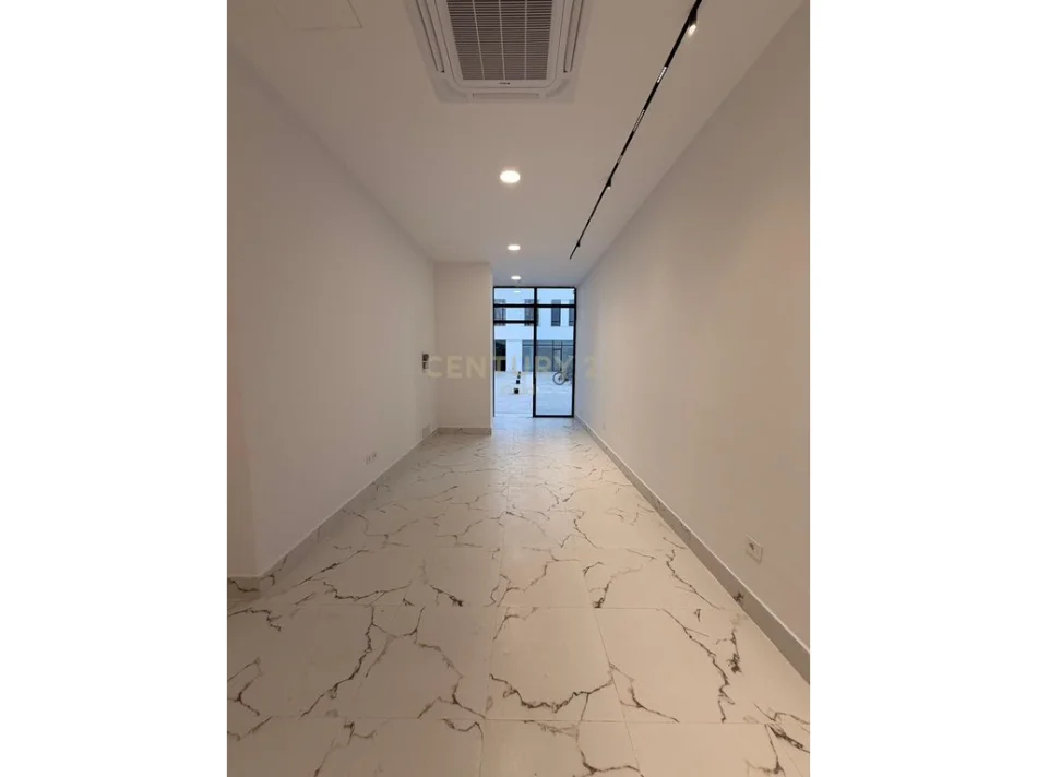 Tirane, shitet ambjent biznesi Kati 0, 38 m² 211.200 € 