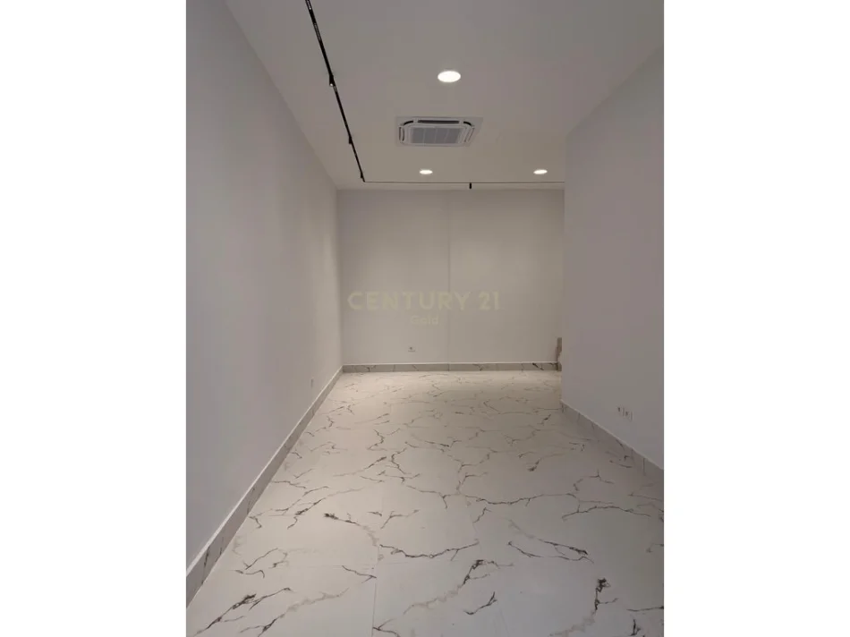 Tirane, shitet ambjent biznesi Kati 0, 38 m² 211.200 € 
