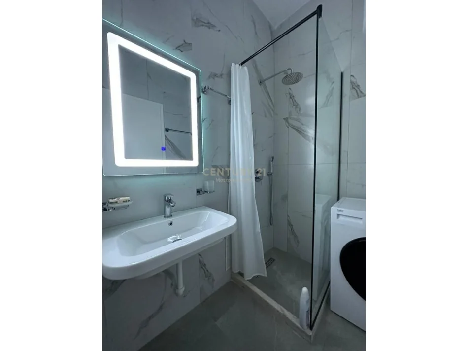 Tirane, shitet apartament 1+1 Kati 2, 41 m² 82.000 € (Kompleksi Mangalem)