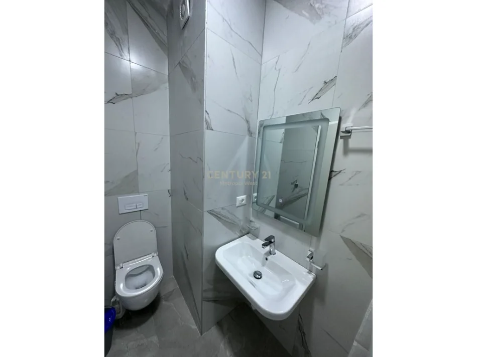 Tirane, shitet apartament 1+1 , 41 m² 82.000 € (Kompleksi Mangalem)