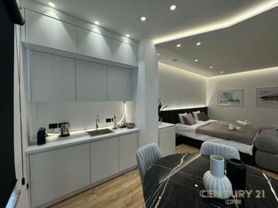 Tirane, shitet garsonier 1+1 Kati 1, 50 m² 180.000 €