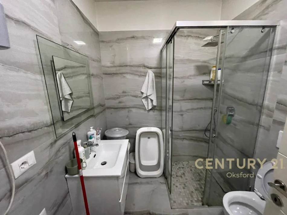 Tirane, shitet apartament 2+1+Ballkon Kati 6, 78 m² 150.000 € 