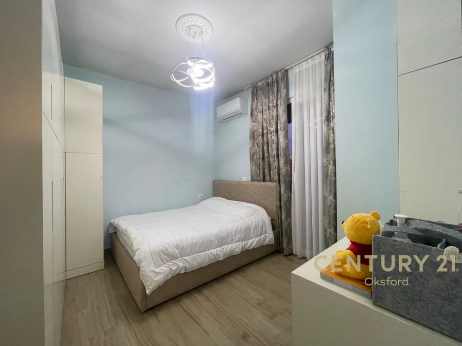 Tirane, shitet apartament 2+1+Ballkon Kati 6, 78 m² 150.000 € (shkolla e bashkuar)