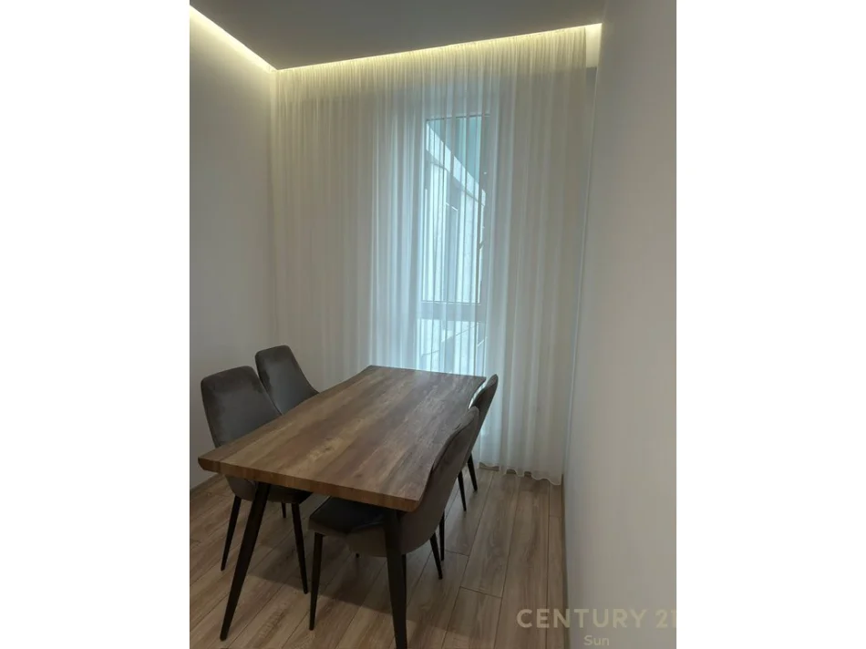 Tirane, jepet me qera apartament 2+1+Ballkon Kati 7, 100 m² 1.000 € 