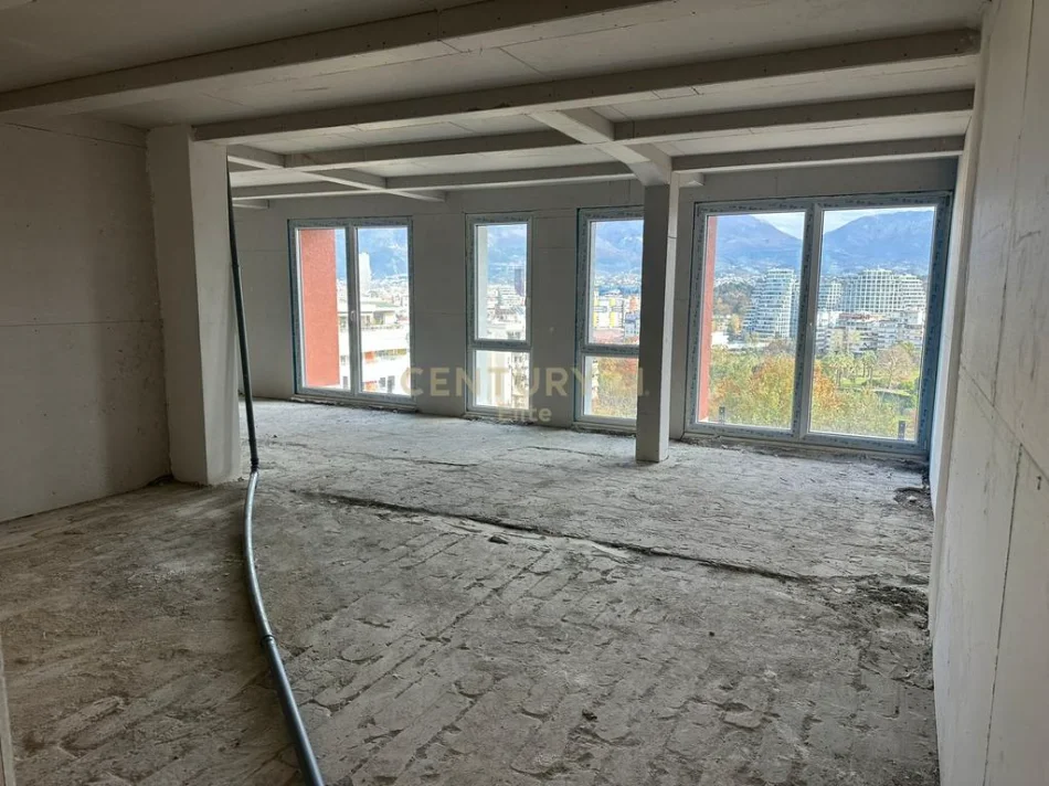 Tirane, shitet ambjent biznesi Kati 4, 800 m² 2.500.000 € (Kodra e Diellit)