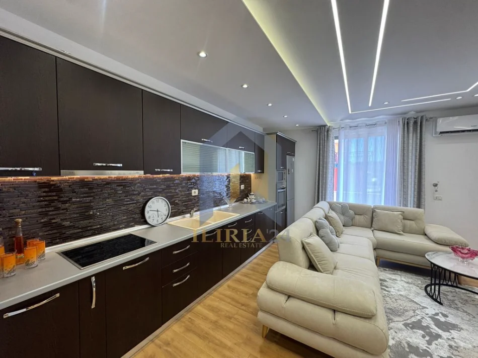 Tirane, shitet apartament 2+1+Aneks+Ballkon Kati 3, 90 m² 158.000 € (Apartament 2+1 per shitje ne Yzberisht Rruga Besim Alla)