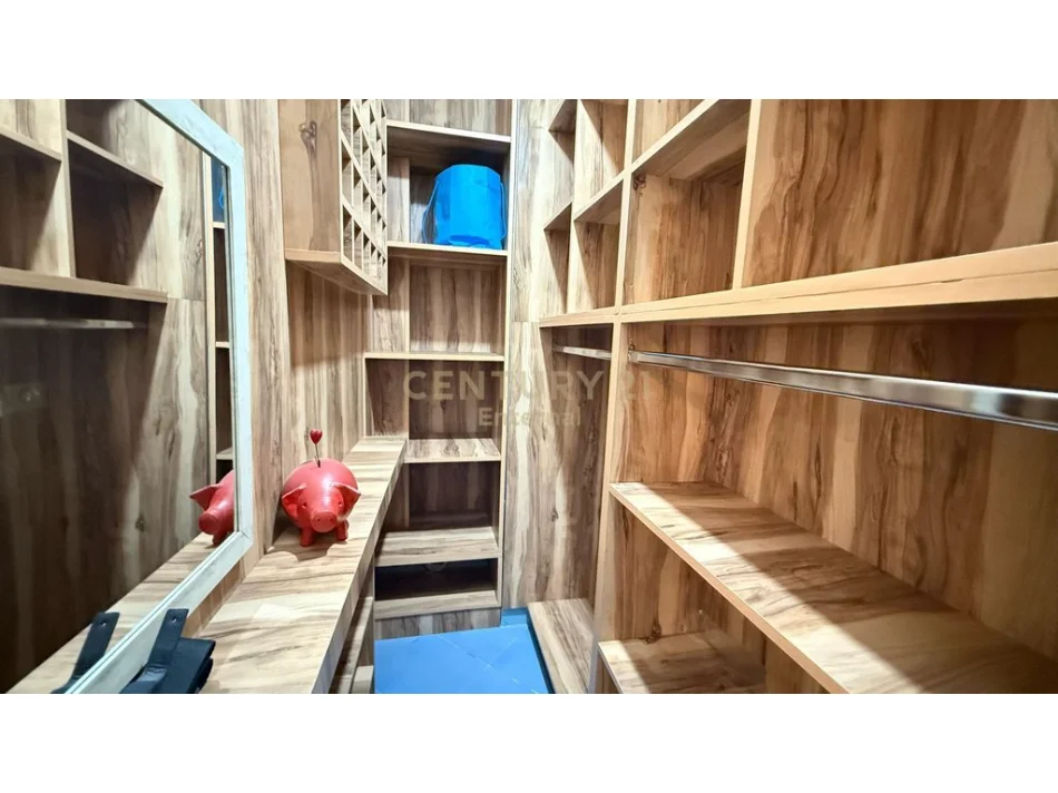 Tirane, jepet me qera apartament 2+1 Kati 2, 70 m² 700 € (rruga e elbasanit)