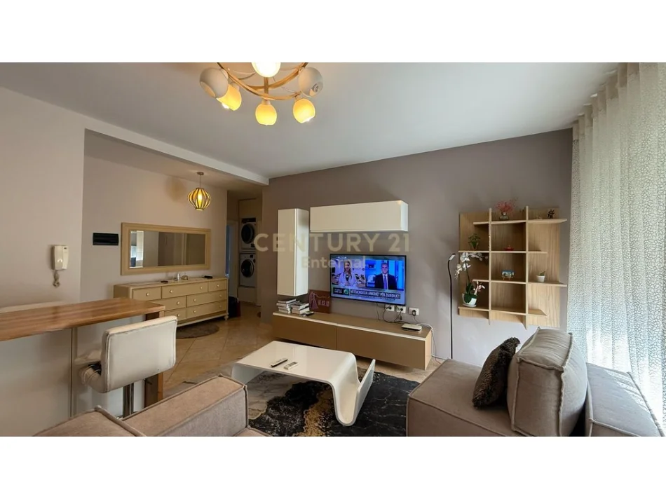 Tirane, jepet me qera apartament 2+1 Kati 2, 70 m² 700 € (rruga e elbasanit)