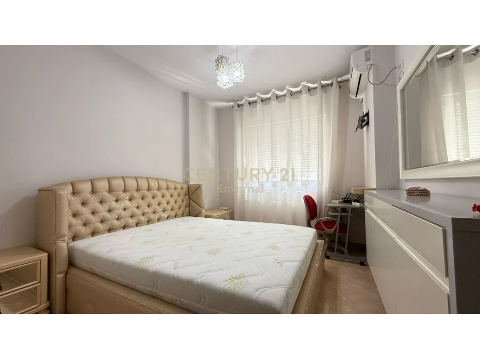 Tirane, jepet me qera apartament 2+1 Kati 2, 70 m² 700 € (rruga e elbasanit)